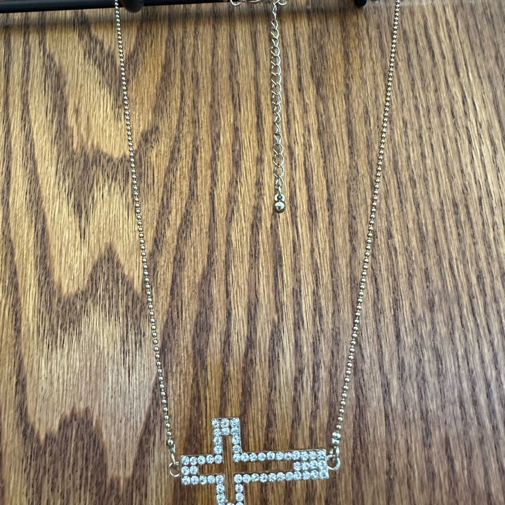 Elegant Gold Cross Necklace